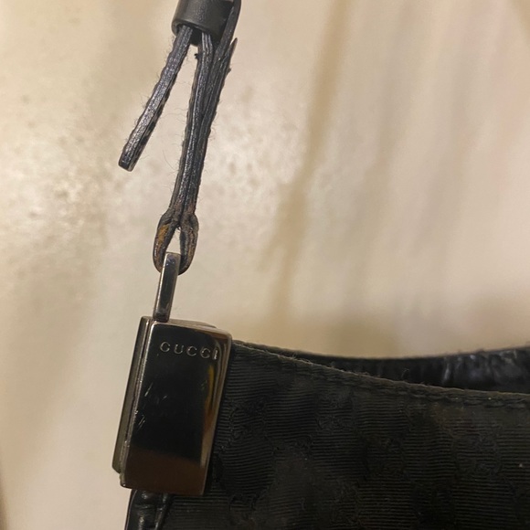 Authentic Small Gucci Monogram Canvas - Picture 3 of 4